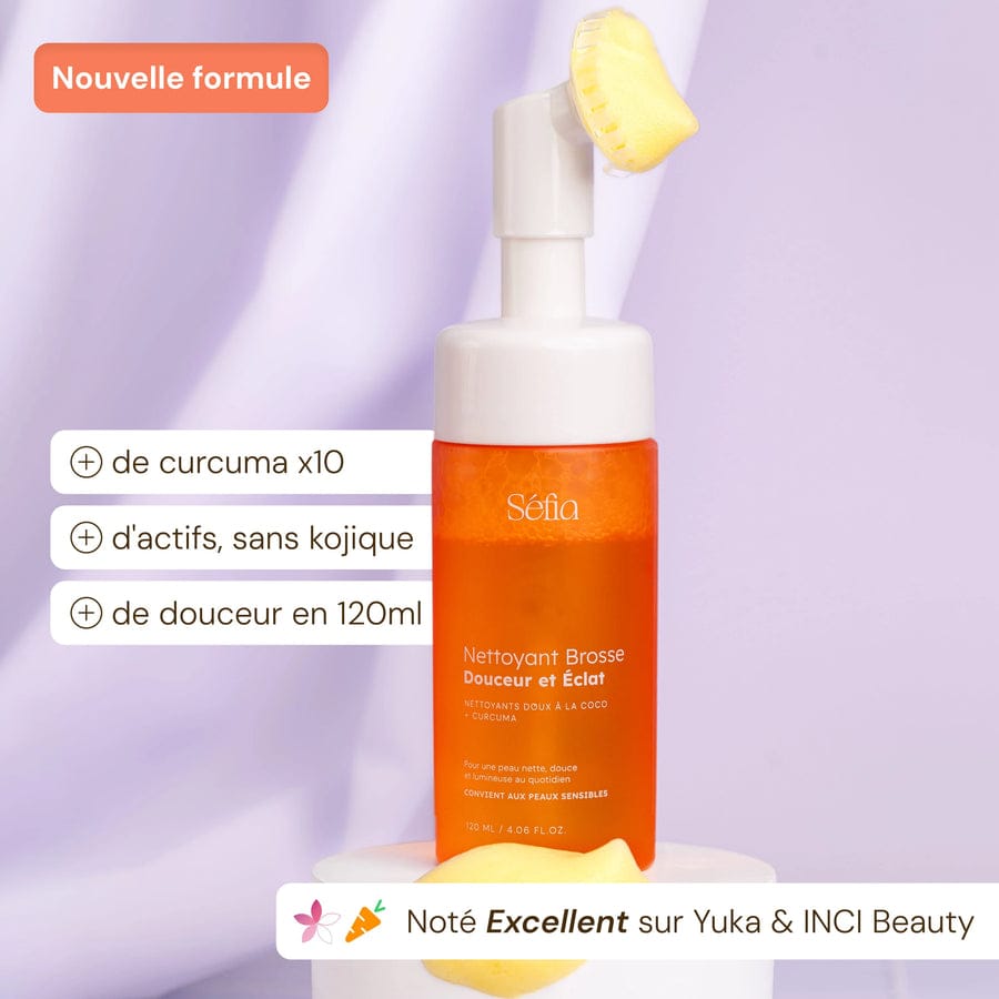 Nettoyant Éclat au Curcuma — mousse 2-en-1 avec brosse intégrée